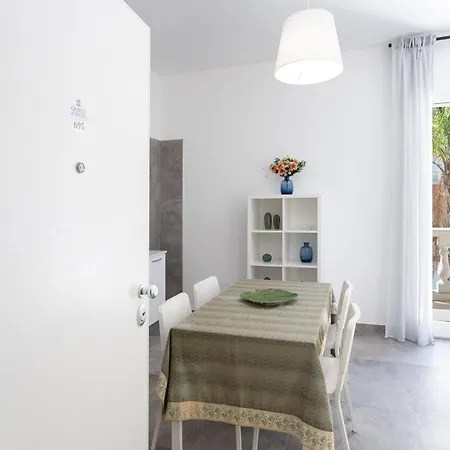 Holiday home Bilocale Corso Italia 695 - Salento Reservation *